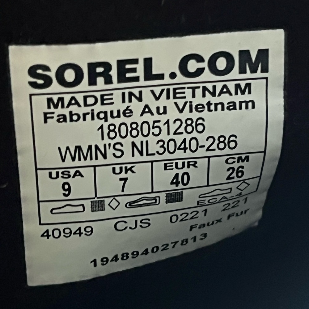 Sorel Women’s Explorer Carnival Waterproof Boots in ‘Elk’ - Picture 10 of 12